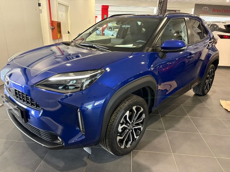 Toyota Yaris Cross 1.5H (116 CV) E-CVT Trend AWD-i  usato a Torino