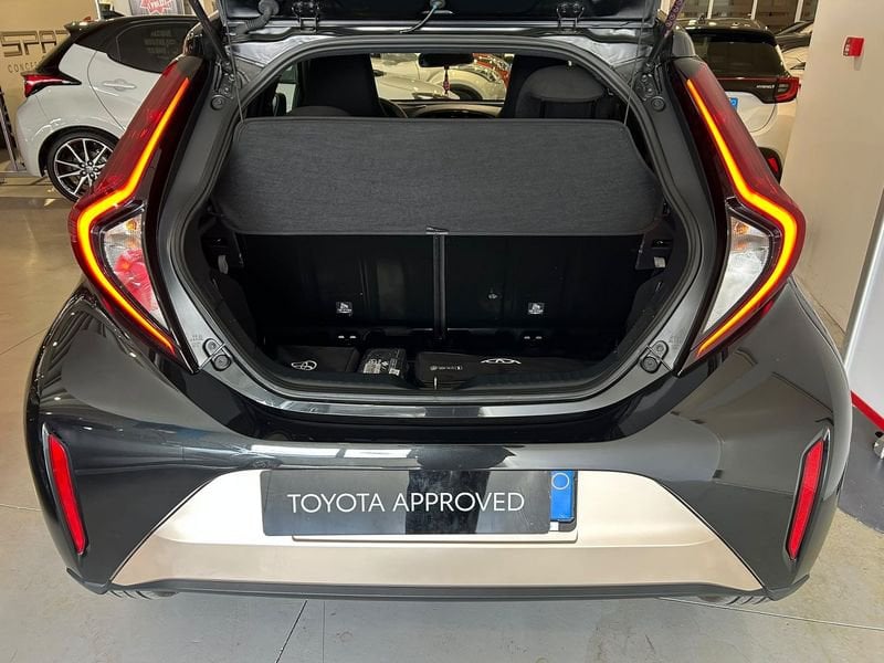 Toyota Aygo X 1.0B (72 CV) Trend benzina usato a Torino