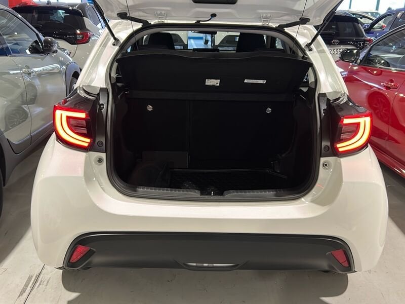 Toyota Yaris Hybrid Trend MY22 usato a Torino