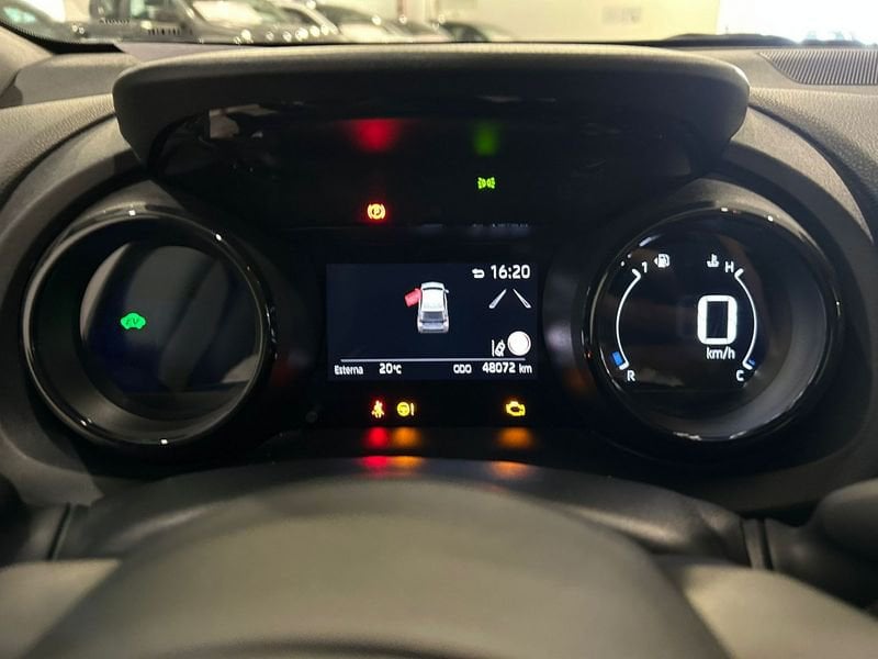Toyota Yaris Hybrid Lounge MY21 usato a Torino
