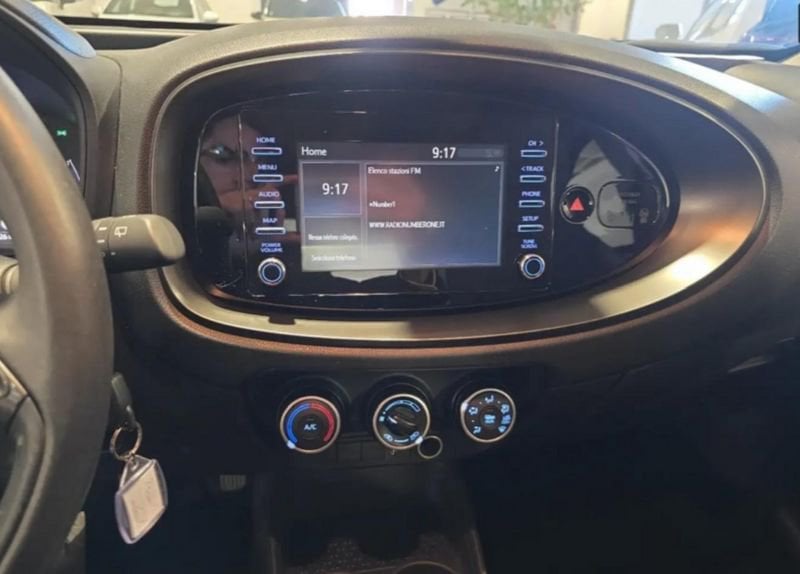 Toyota Aygo X 1.0B (72 CV) Active benzina km0 a Moncalieri