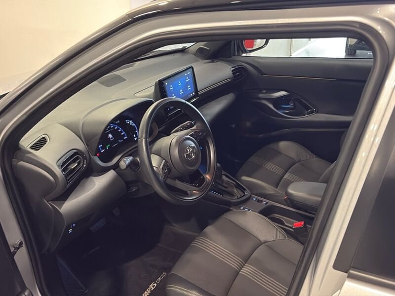Toyota Yaris Cross 1.5H (116 CV) E-CVT Adventure usato a Torino