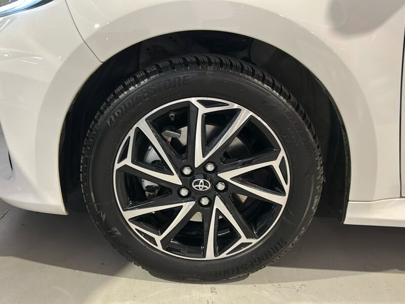 Toyota Yaris Hybrid Trend MY22 usato a Torino