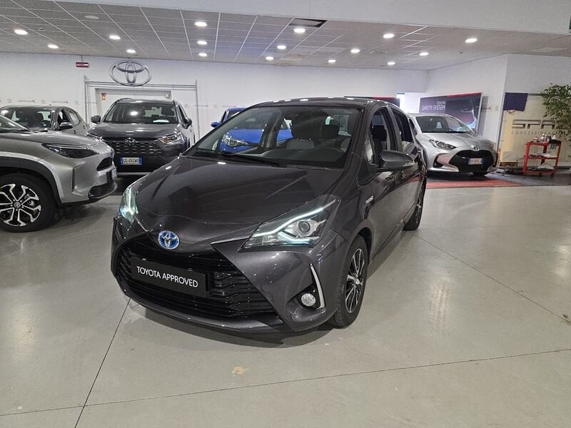 Toyota Yaris 1.5 Hybrid 5 porte Active  usato a Torino