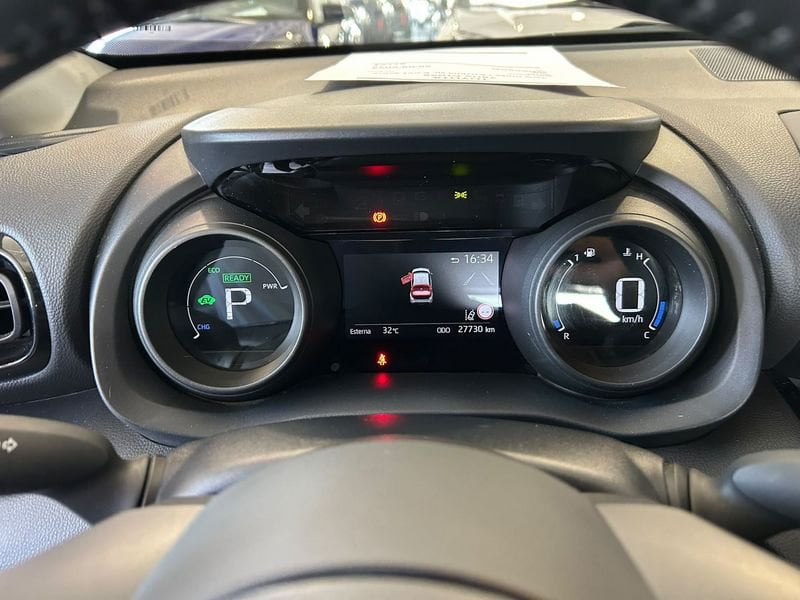 Toyota Yaris Cross 1.5H (116 CV) E-CVT Active usato a Torino