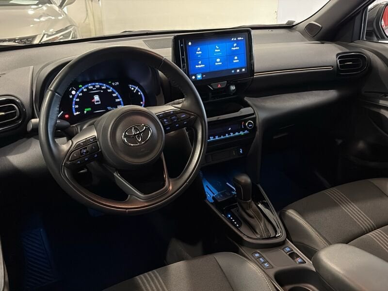 Toyota Yaris Cross 1.5H (116 CV) E-CVT Adventure usato a Torino