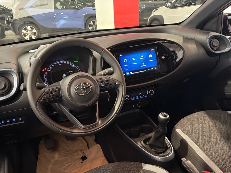 Toyota Aygo X 1.0B (72 CV) Trend benzina usato a Torino