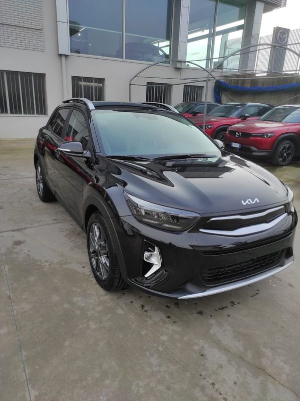 KIA Stonic 1.0 T-GDi 100 CV MHEV MT Black Edition