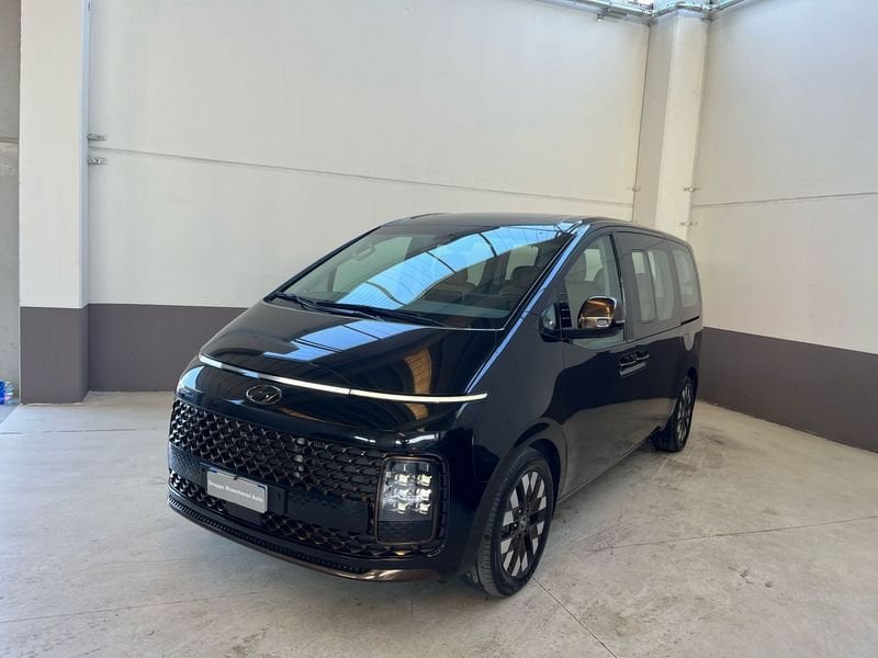 Hyundai Staria 2.2 AT AWD 7 posti Luxury