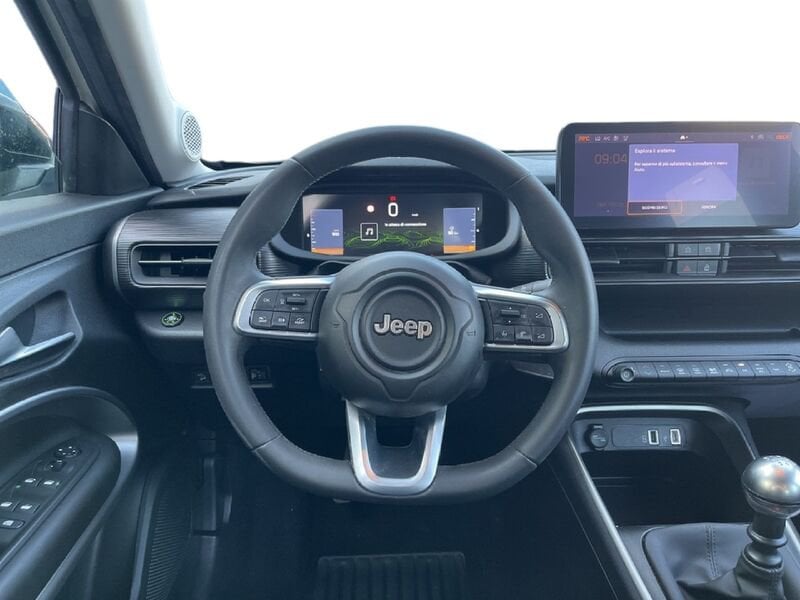 Jeep Avenger 2022 1.2 turbo Altitude fwd 100cv benzina usato a Torino