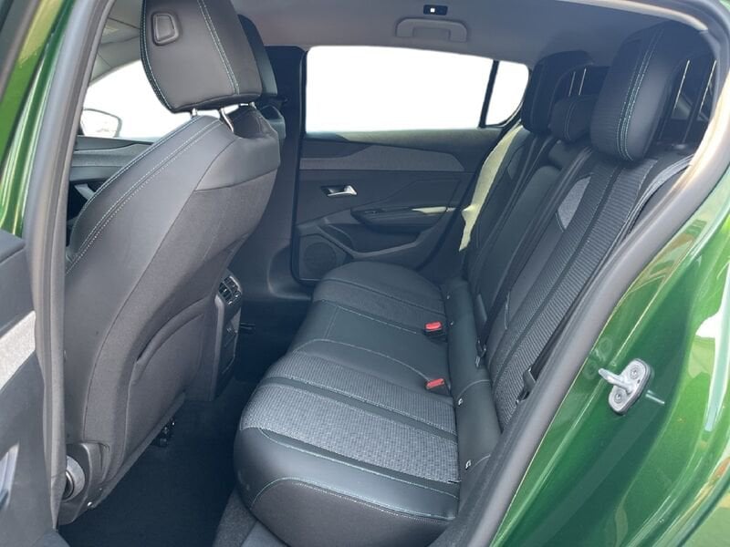 Peugeot 308 III 2021 1.5 bluehdi Allure Pack s&s 130cv eat8 diesel usato a Torino