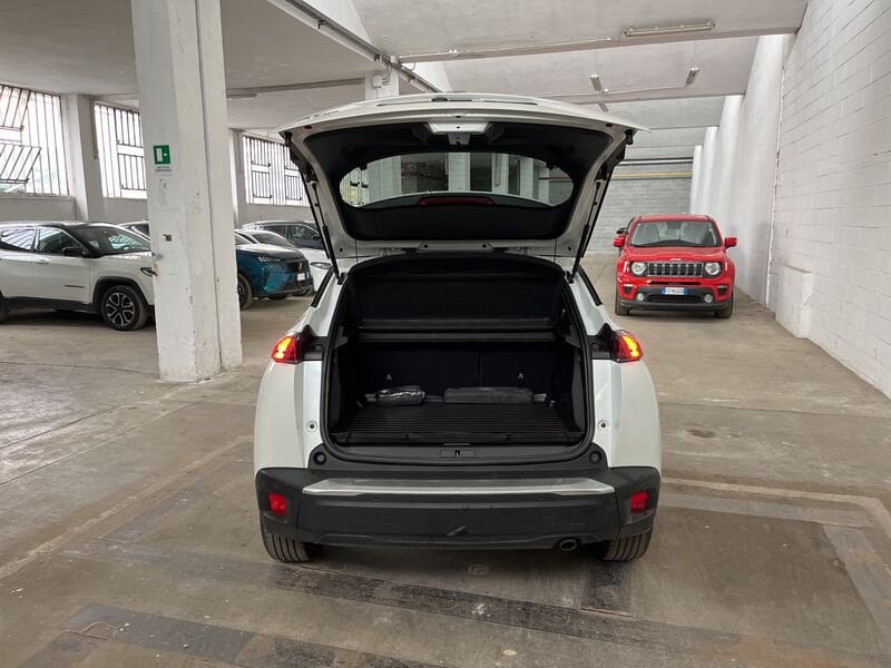 Peugeot 2008 II 2020 1.2 puretech Allure Pack s&s 100cv  usato a Torino