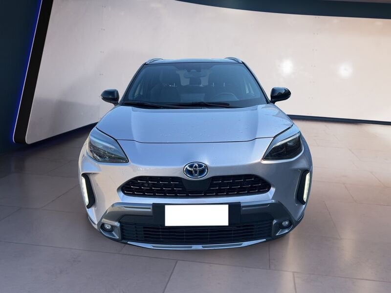 Toyota Yaris Cross 1.5h Adventure awd-i 116cv e-cvt  usato a Torino