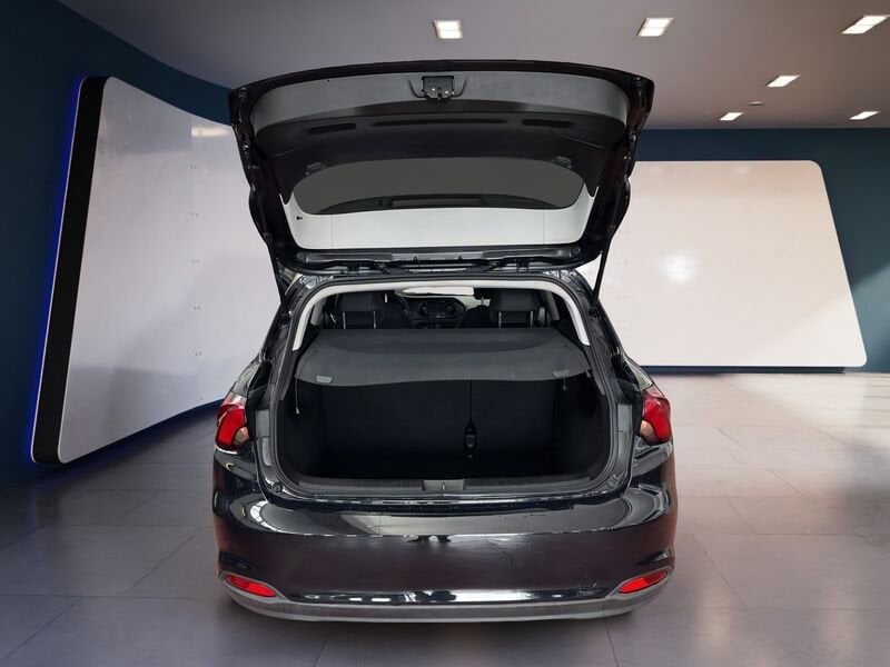 FIAT Tipo 5 porte II 2016 5p 1.4 Mirror 95cv my20 benzina usato a Torino