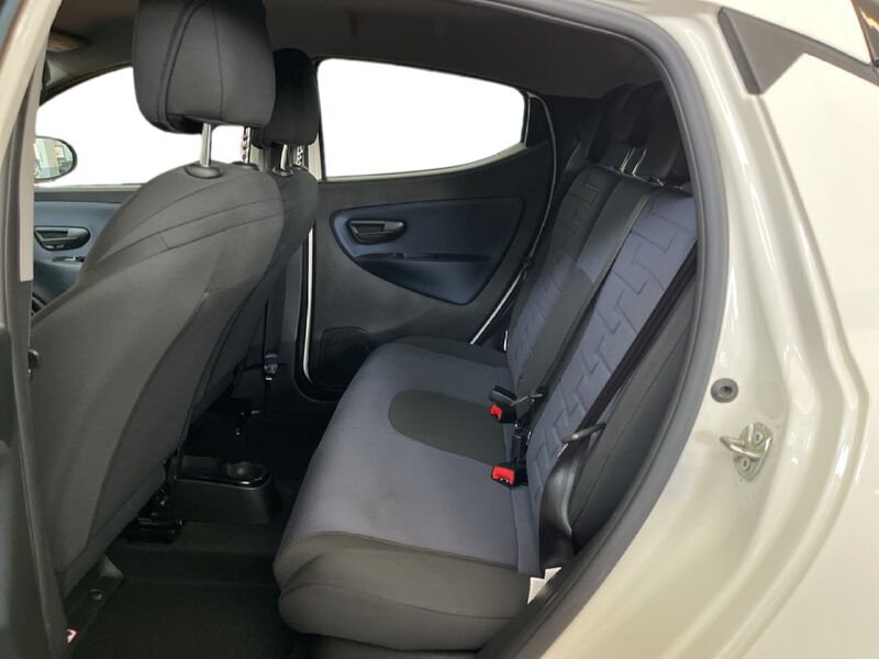 Lancia Ypsilon III 2021 1.0 firefly hybrid Gold Plus s&s 70cv 5p.ti usato a Torino