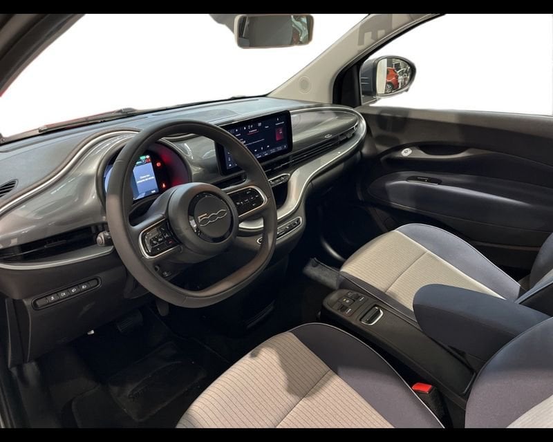 FIAT 500 elettrica La Nuova Serie1 La Nuova – Icon+ Berlina elettrica usato a Torino