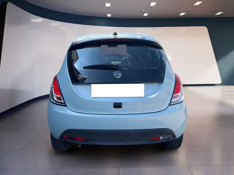 Lancia Ypsilon III 2021 1.0 firefly hybrid Gold s&s 70cv usato a Torino