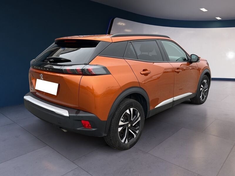 Peugeot 2008 II 2020 1.2 puretech Allure Pack s&s 100cv benzina usato a Torino
