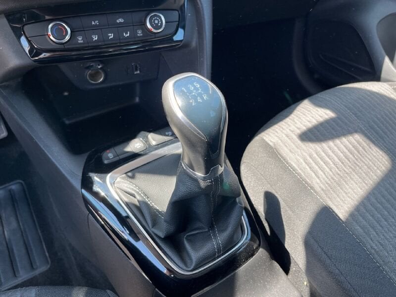 Opel Corsa VI 2020 1.2 Edition 75cv benzina usato a Torino