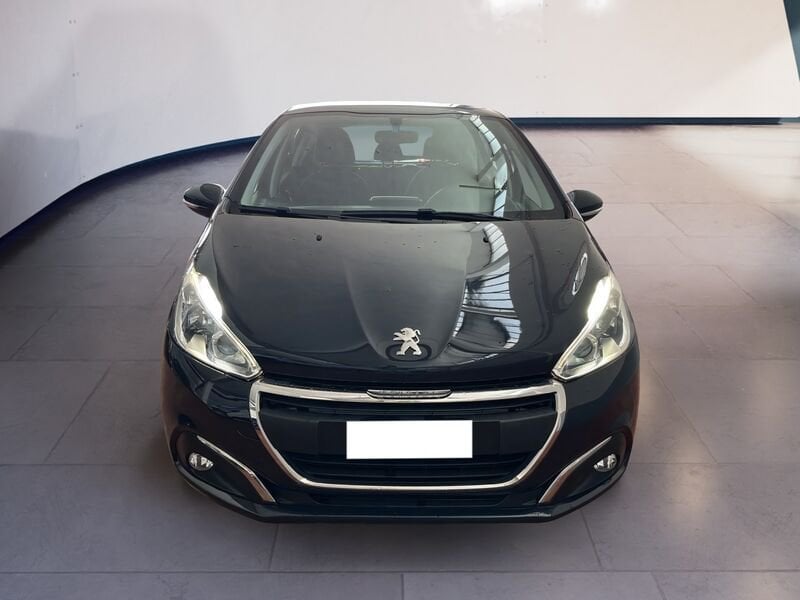 Peugeot 208 I 2015 1.2 puretech Active s&s 82cv 5p neopatentati  usato a Torino