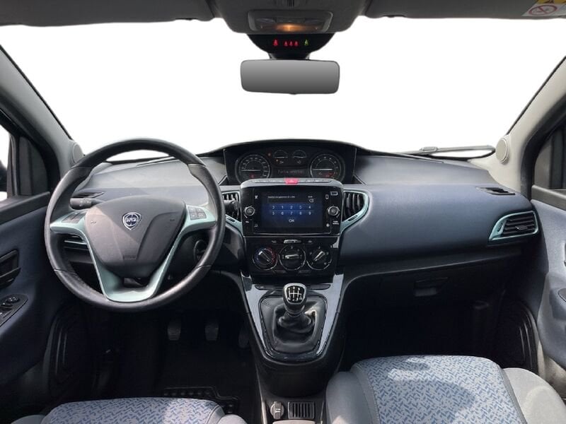 Lancia Ypsilon III 2021 1.0 firefly hybrid Gold s&s 70cv 5p.ti usato a Torino