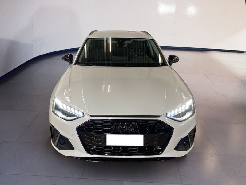 Audi A4 V 2019 Avant Avant 35 2.0 tdi mhev S Line edition 163cv s-tronic  usato a Torino