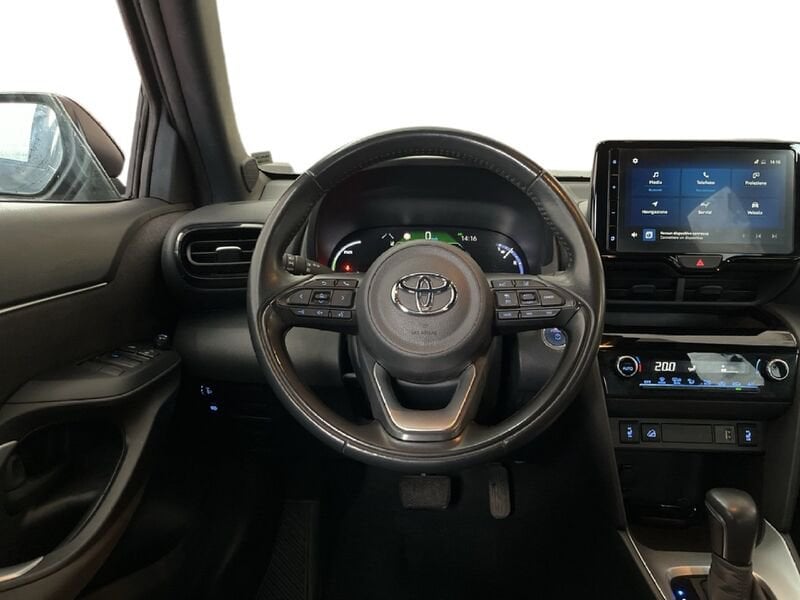 Toyota Yaris Cross 1.5h Trend awd-i 116cv e-cvt usato a Torino