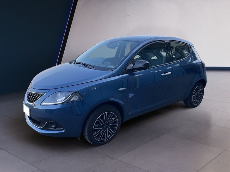 Lancia Ypsilon III 2021 1.0 firefly hybrid Gold s&s 70cv usato a Torino