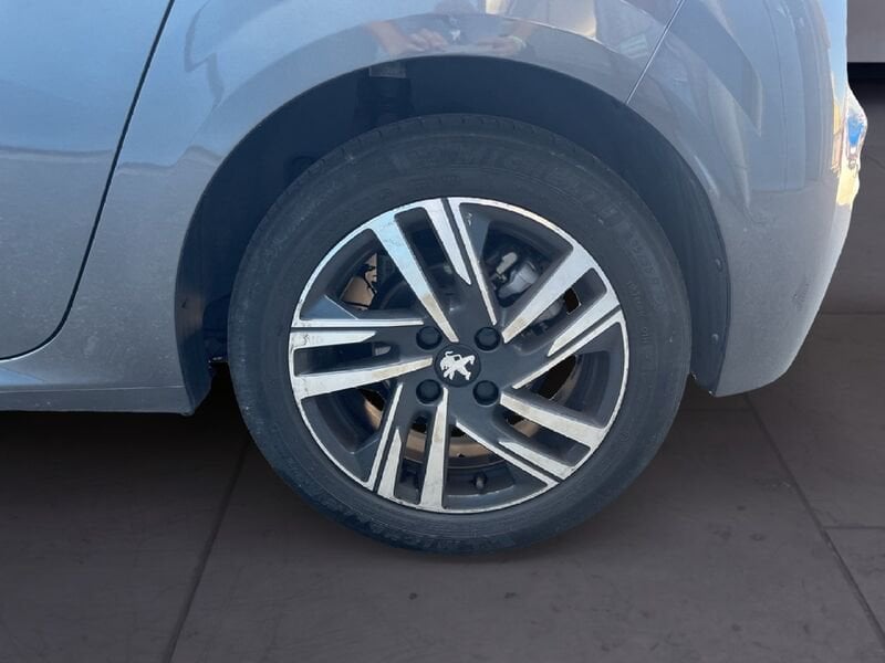 Peugeot 208 II 2019 1.2 puretech Allure Pack s&s 75cv benzina usato a Torino