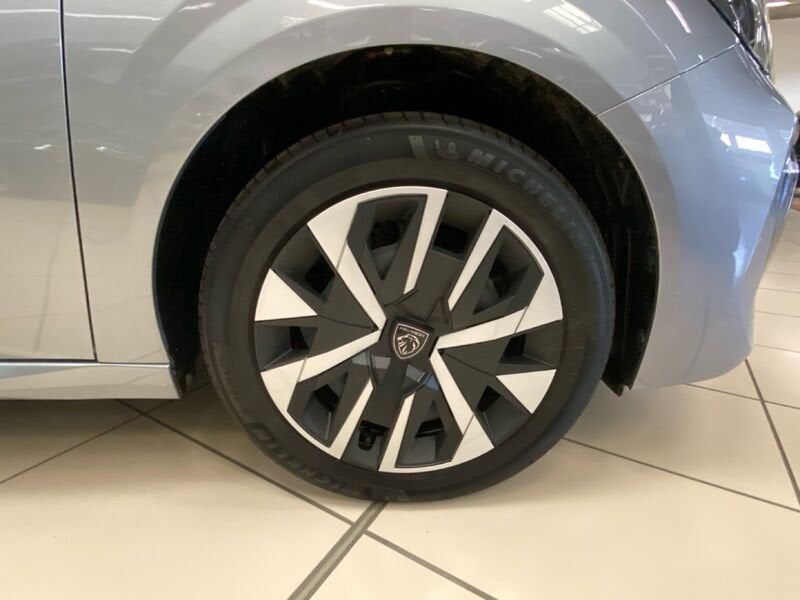 Peugeot 208 II 2023 1.2 puretech Style s&s 75cv benzina km0 a Torino