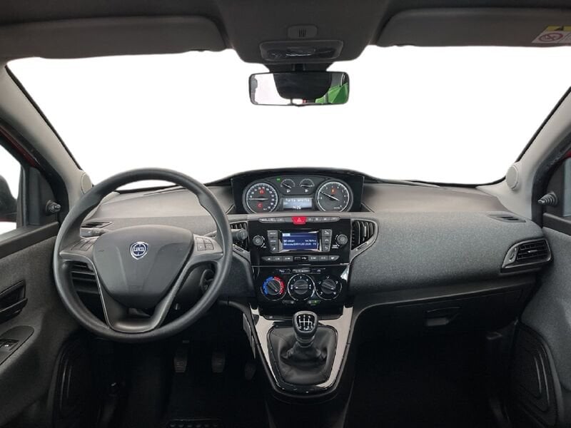 Lancia Ypsilon III 2015 1.0 firefly hybrid Silver s&s 70cv usato a Torino