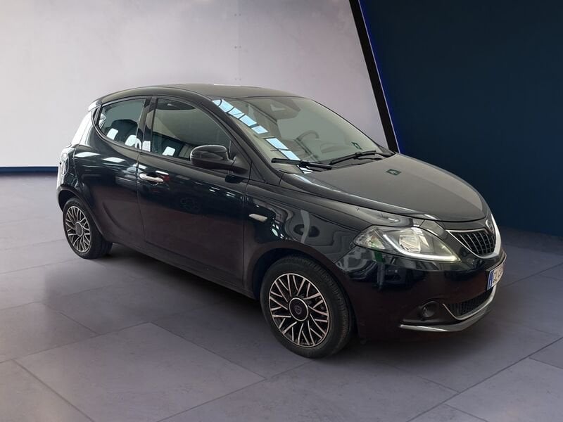 Lancia Ypsilon III 2021 1.0 firefly hybrid Gold s&s 70cv  usato a Torino
