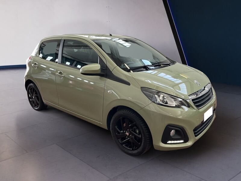 Peugeot 108 1.0 vti Active s&s 5p neopatentati benzina usato a Torino