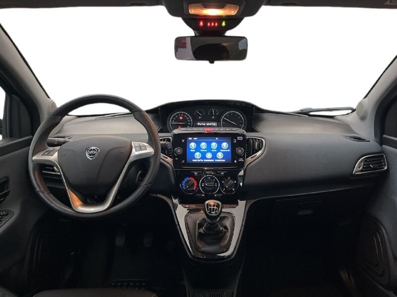 Lancia Ypsilon III 2021 1.0 firefly hybrid Gold s&s 70cv  usato a Torino