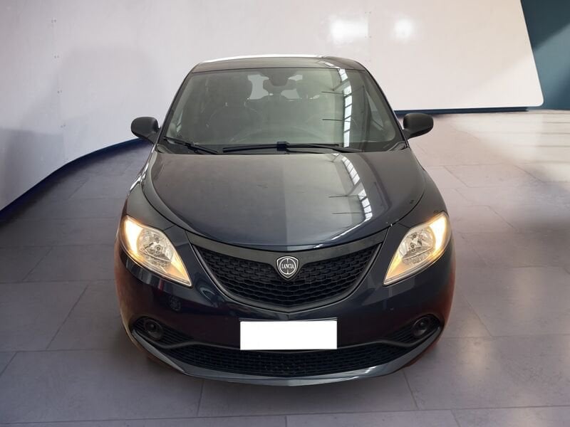 Lancia Ypsilon III 2015 1.0 firefly hybrid Silver s&s 70cv ibrida usato a Torino