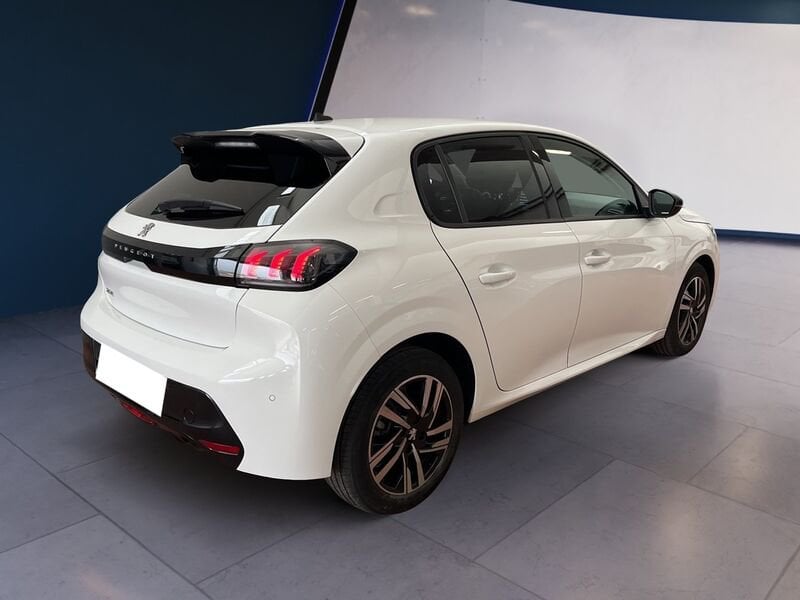 Peugeot 208 II 2019 1.2 puretech Allure s&s 100cv eat8 my20 benzina usato a Torino