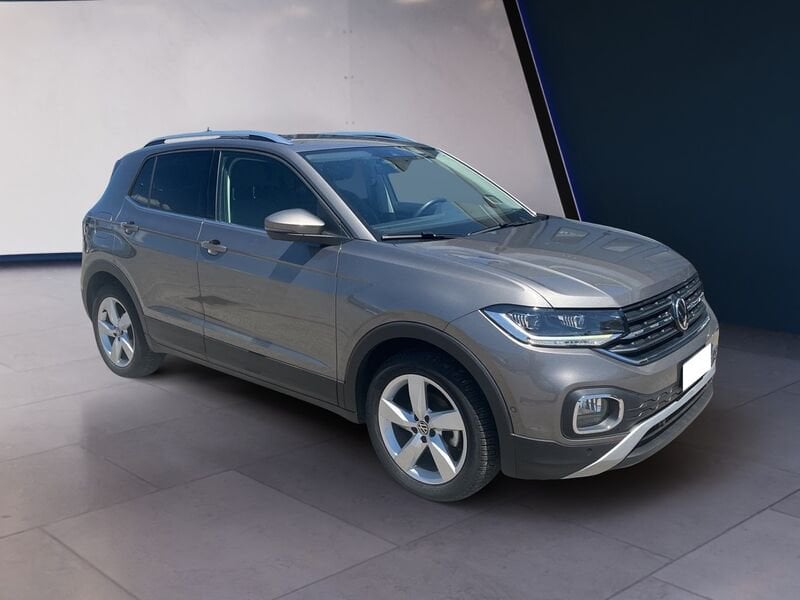 Volkswagen T-Cross 2019 1.0 tsi Advanced 110cv dsg benzina usato a Torino