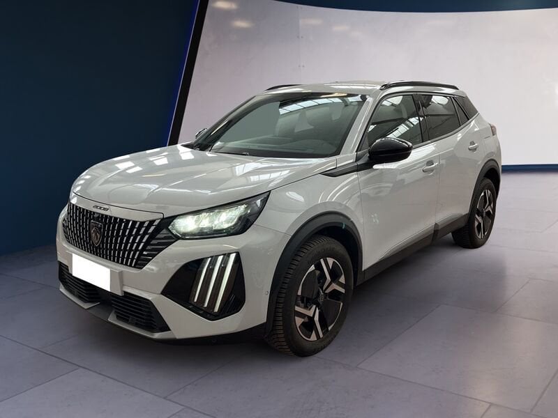 Peugeot 2008 II 2023 1.2 hybrid Active 136cv e-dcs6 usato a Torino