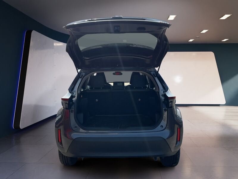 Toyota Yaris Cross 1.5h Business fwd 116cv e-cvt  usato a Torino