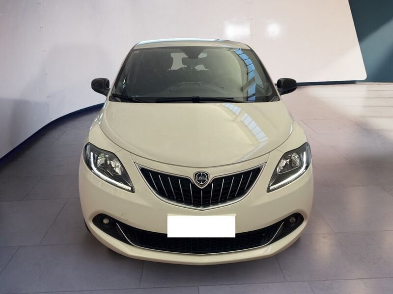 Lancia Ypsilon III 2021 1.0 firefly hybrid Gold s&s 70cv  usato a Torino