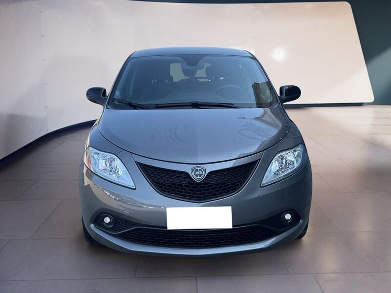 Lancia Ypsilon III 2021 1.0 firefly hybrid Gold s&s 70cv  usato a Torino