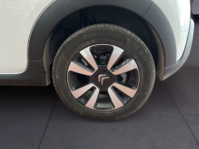 Citroën C3 III 2017 1.2 puretech Shine s&s 110cv eat6 my20 benzina usato a Torino