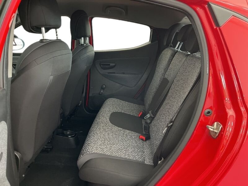 Lancia Ypsilon III 2015 1.0 firefly hybrid Silver s&s 70cv usato a Torino