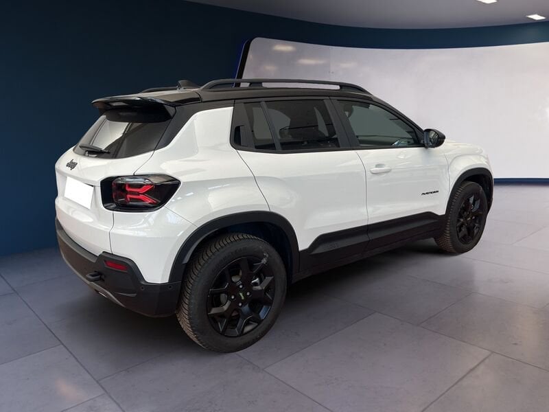 Jeep Avenger ICE 4XE 1.2 145 CV Mhev Overland usato a Torino