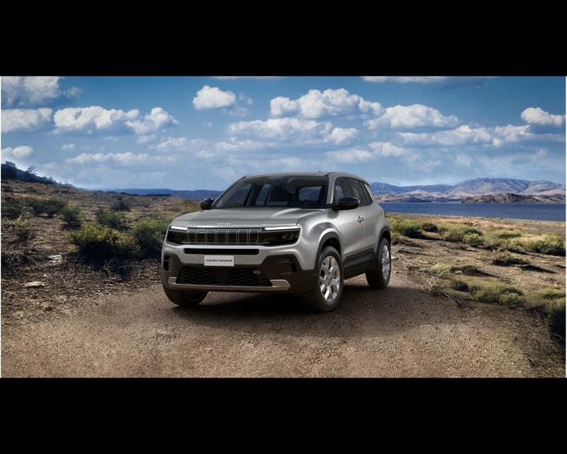 Jeep Avenger 1.2 turbo e-hybrid mhev Summit fwd 110cv edct6  km0 a Torino