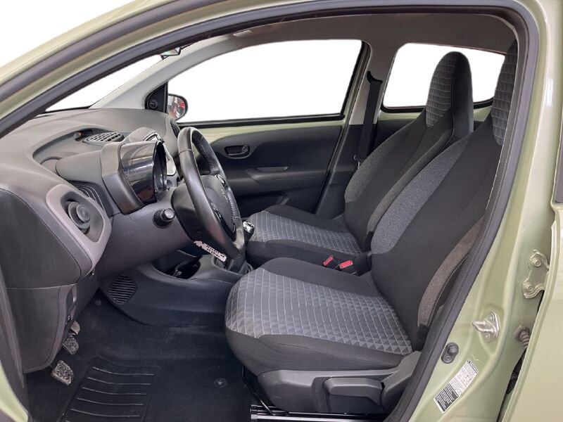 Peugeot 108 1.0 vti Active s&s 5p neopatentati benzina usato a Torino