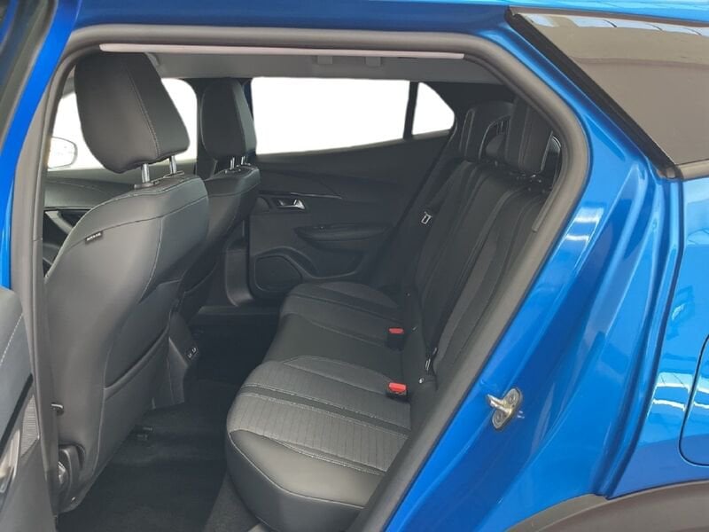 Peugeot 2008 II 2020 1.2 puretech Allure s&s 100cv benzina usato a Torino