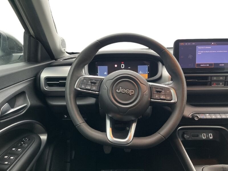 Jeep Avenger 2022 1.2 turbo Altitude fwd 100cv benzina usato a Torino