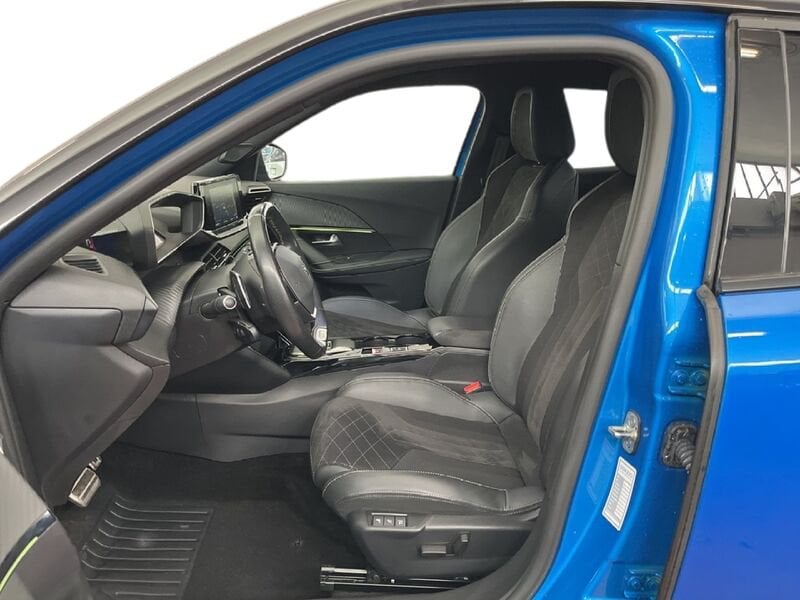 Peugeot 2008 II 2020 1.2 puretech GT Pack s&s 130cv eat8 benzina usato a Torino