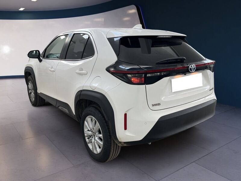 Toyota Yaris Cross 1.5h Business fwd 116cv e-cvt  usato a Torino